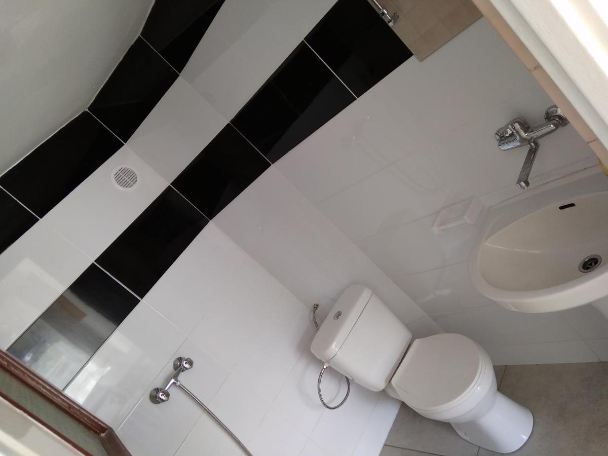 Apartament Przy Parku Noclegi פלוק מראה חיצוני תמונה