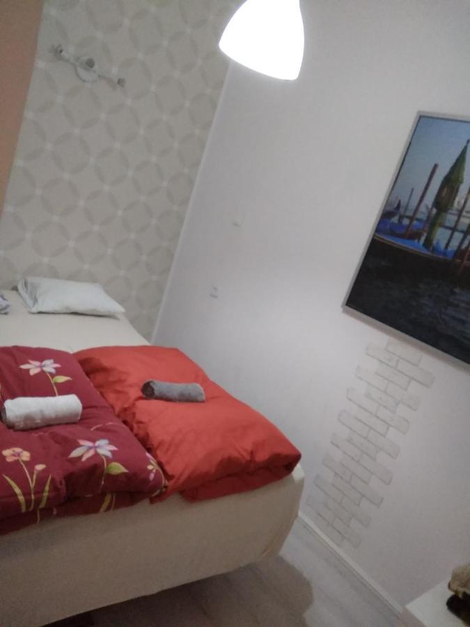 Apartament Przy Parku Noclegi פלוק מראה חיצוני תמונה